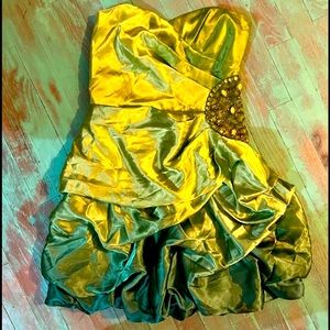 Cocktail Formal Ballgown or Prom Dress Worn Once Size 9